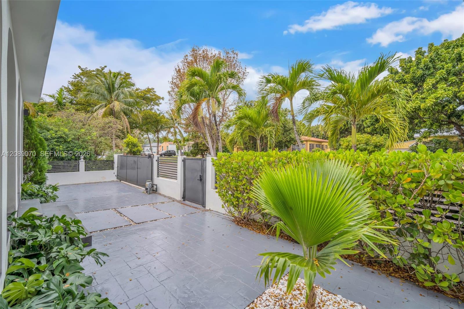 1430 SW 18th Street