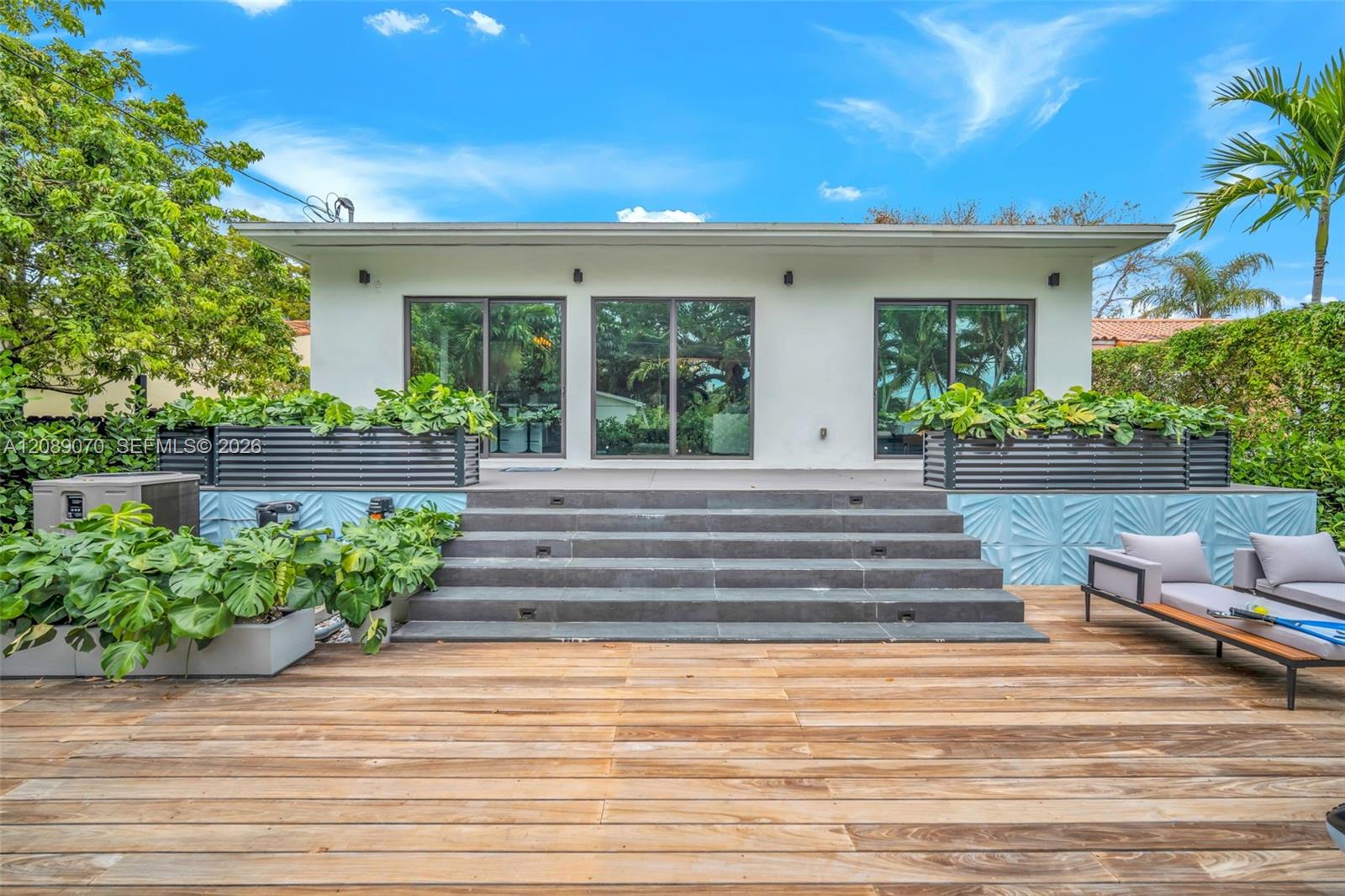 1430 SW 18th Street