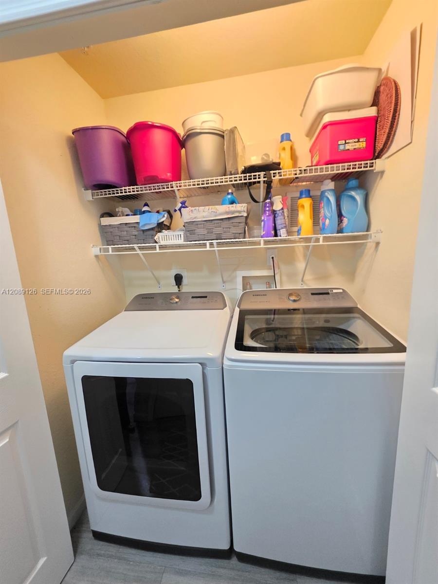 11403 NW 89th Street