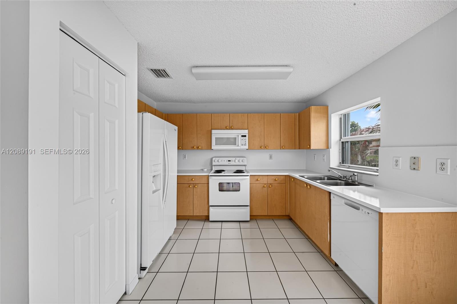 7557 SW 164th Court