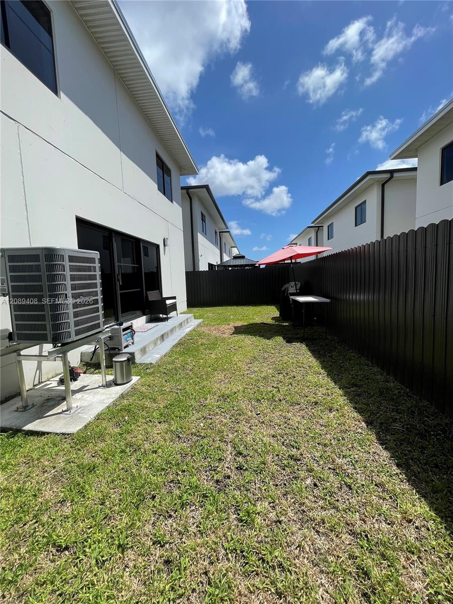 1384 NW 2nd Terrace