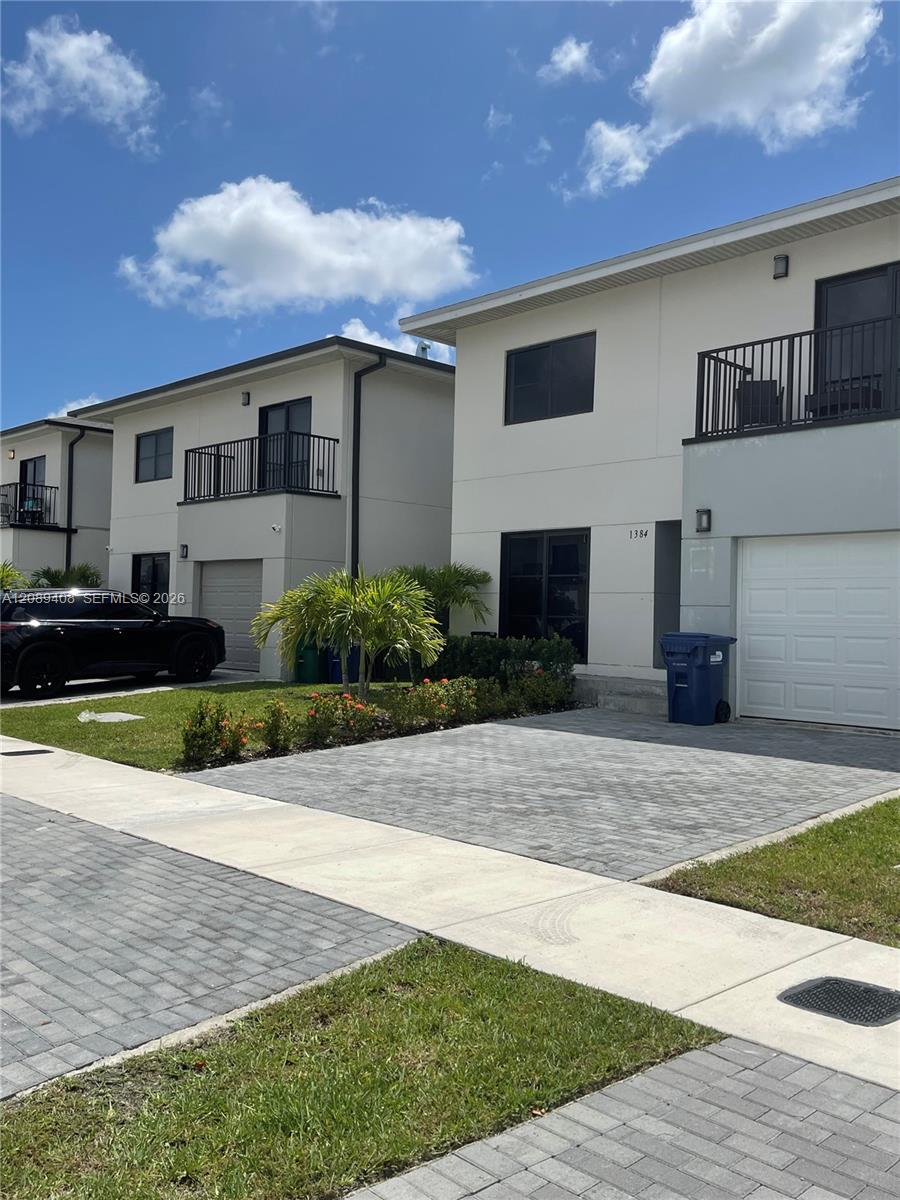 1384 NW 2nd Terrace