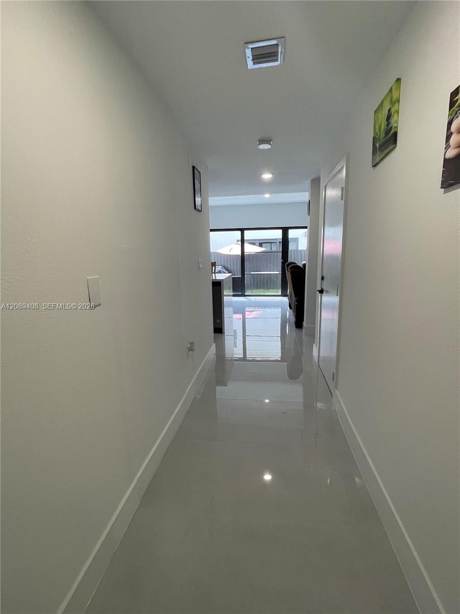 1384 NW 2nd Terrace