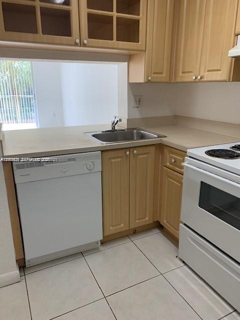 9350 Fontainebleau Boulevard