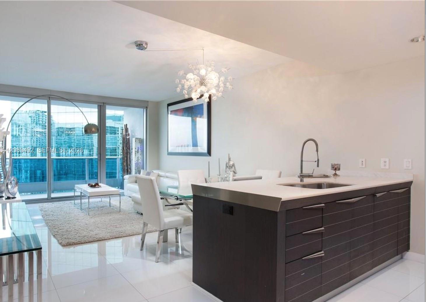200 Biscayne Boulevard Way