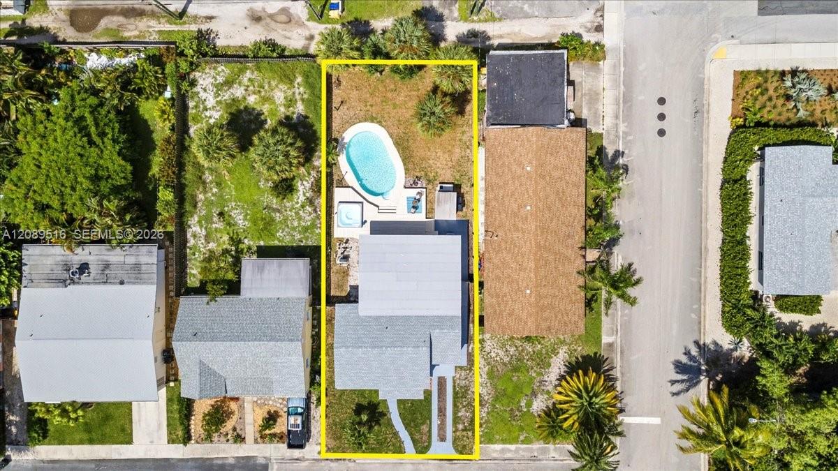 1227 N Ocean Breeze