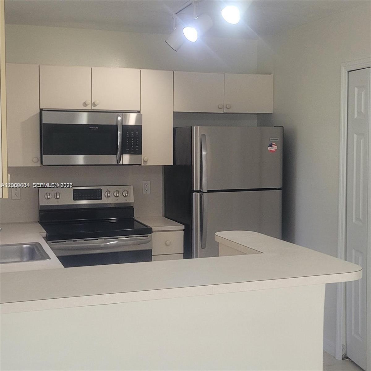 1260 SE 31st Court