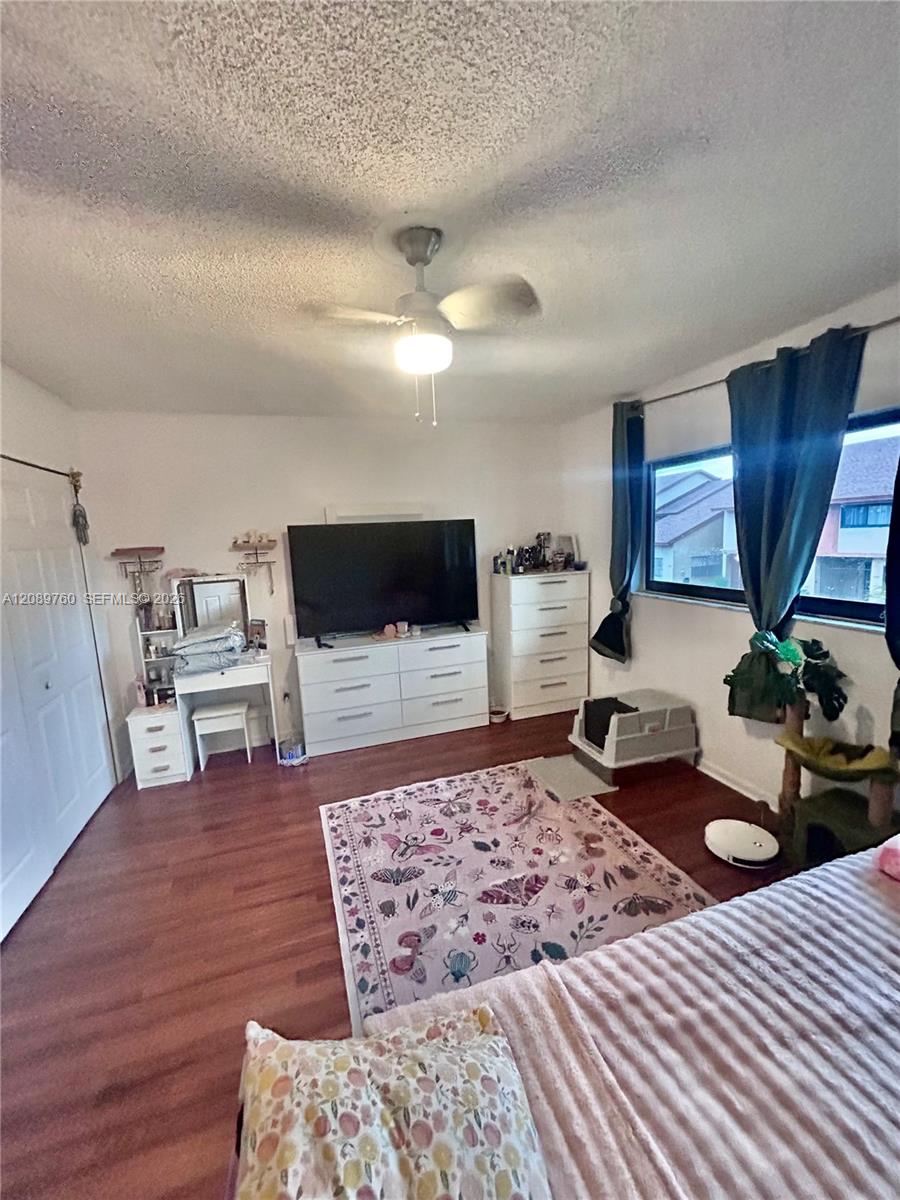 4085 W 8th Court