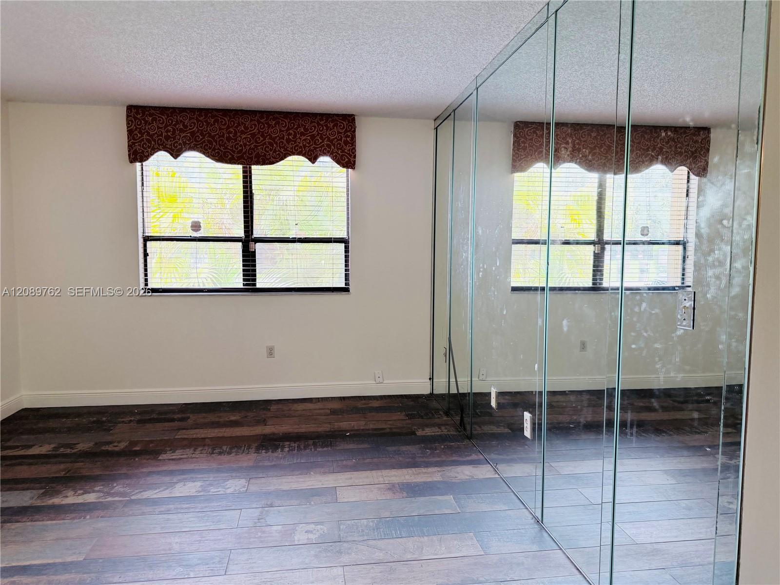 800 NE 199th Street