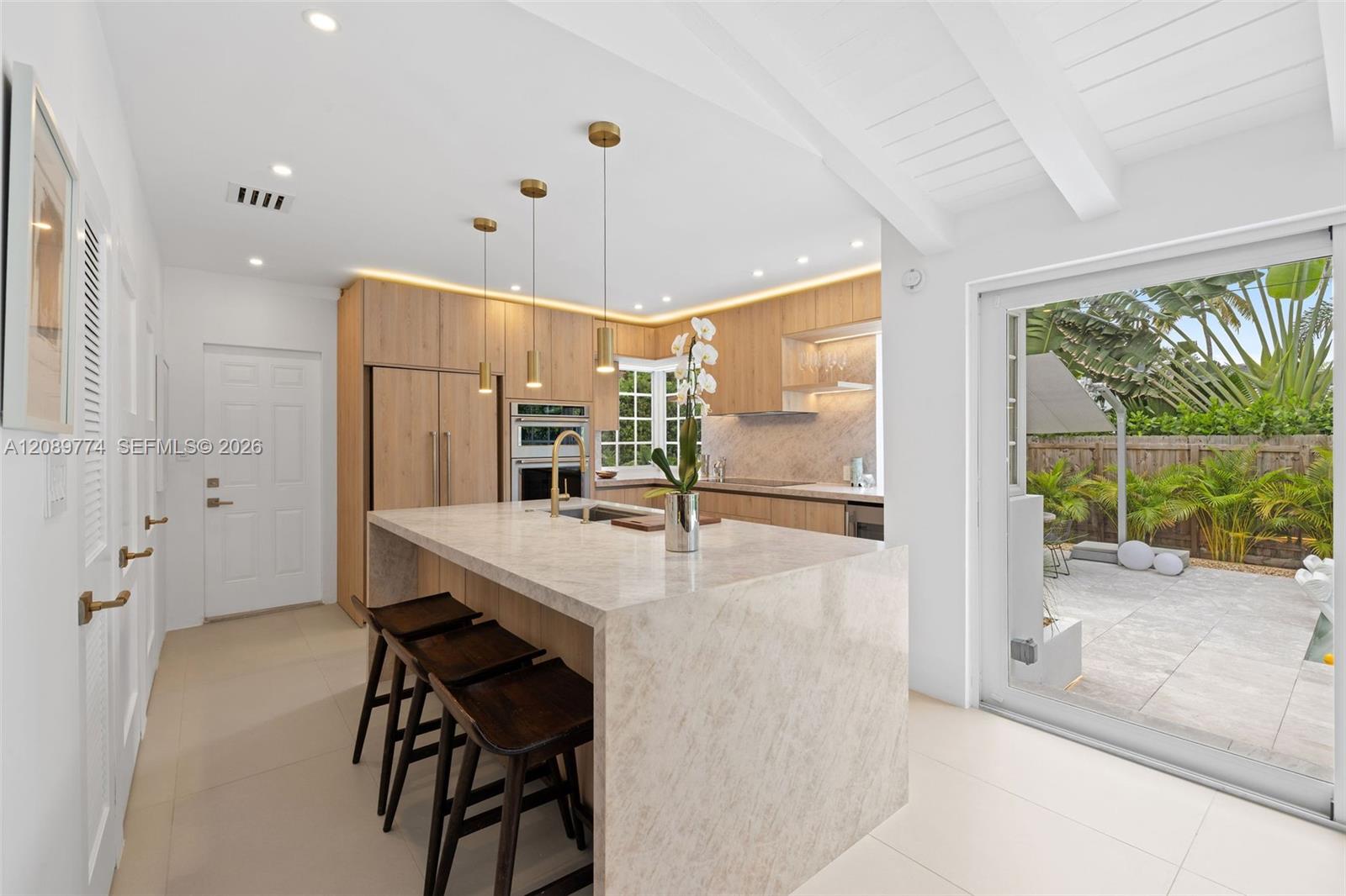 823 NE 72nd Street