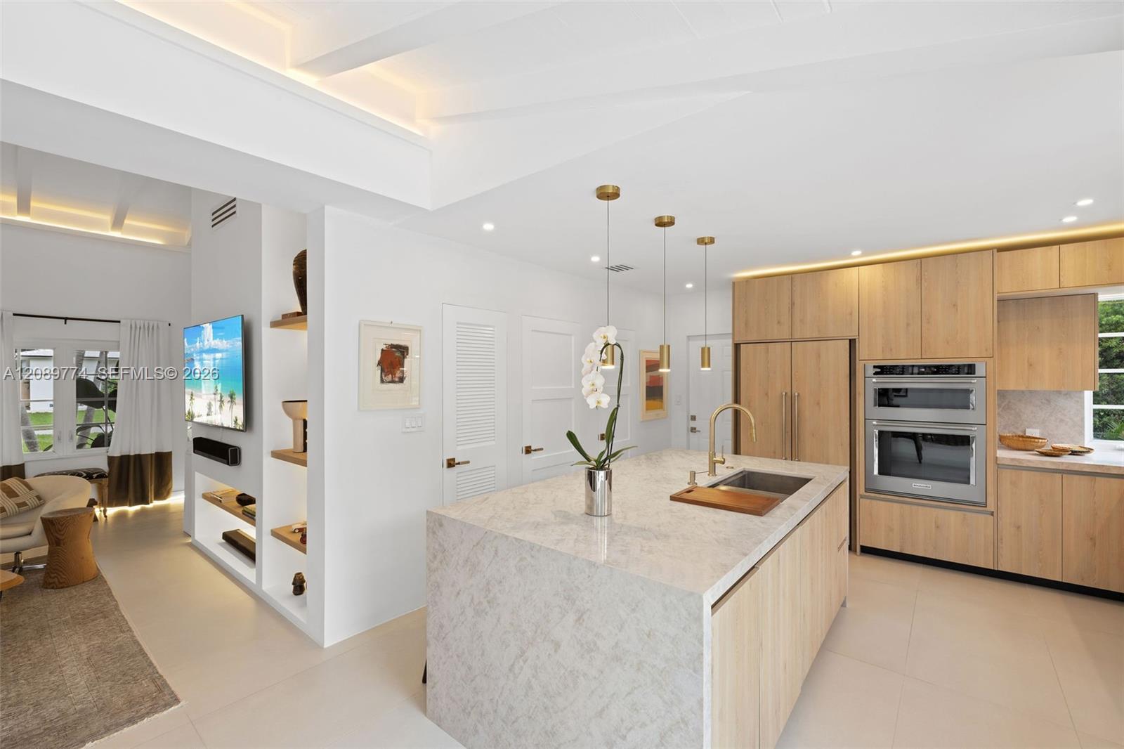 823 NE 72nd Street