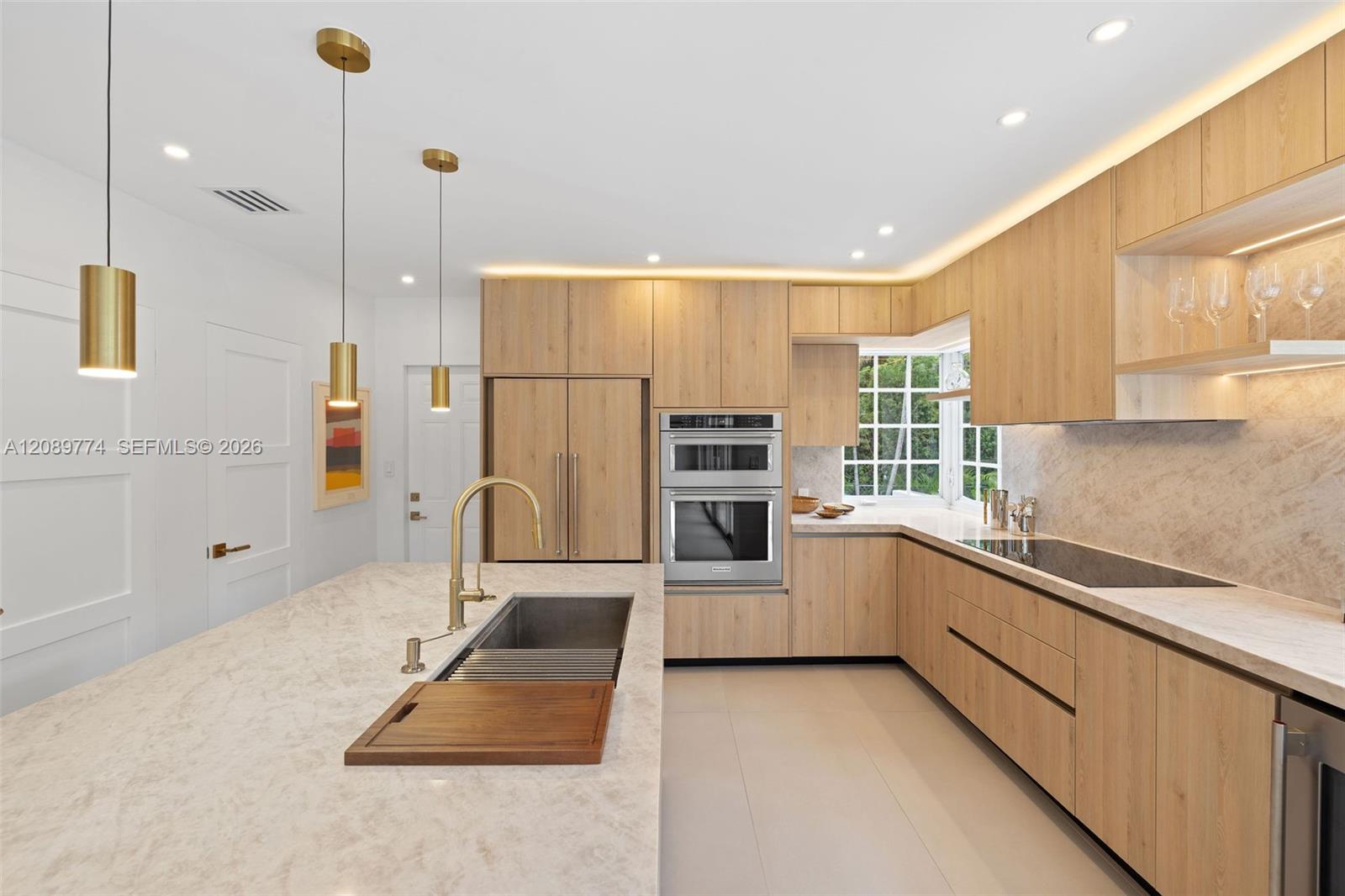 823 NE 72nd Street