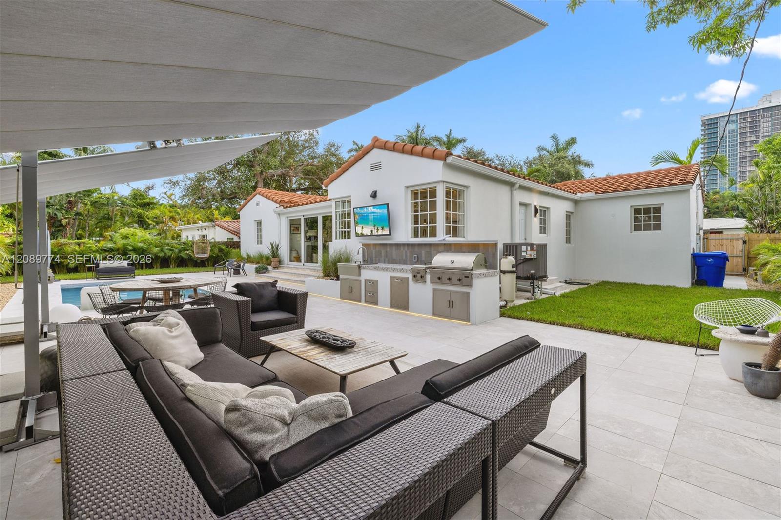 823 NE 72nd Street