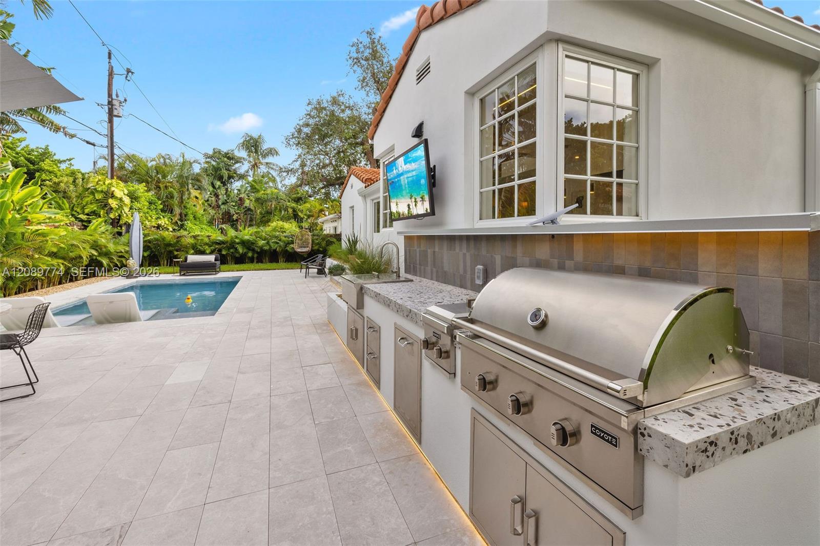 823 NE 72nd Street