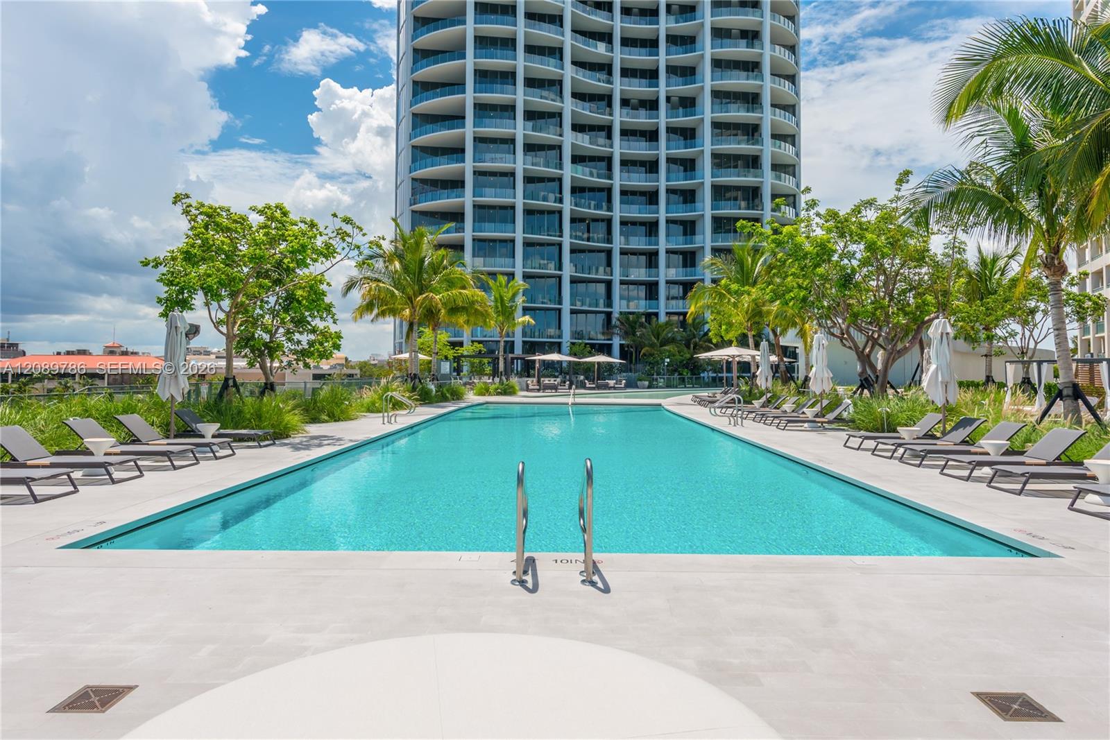 2811 S Bayshore Drive