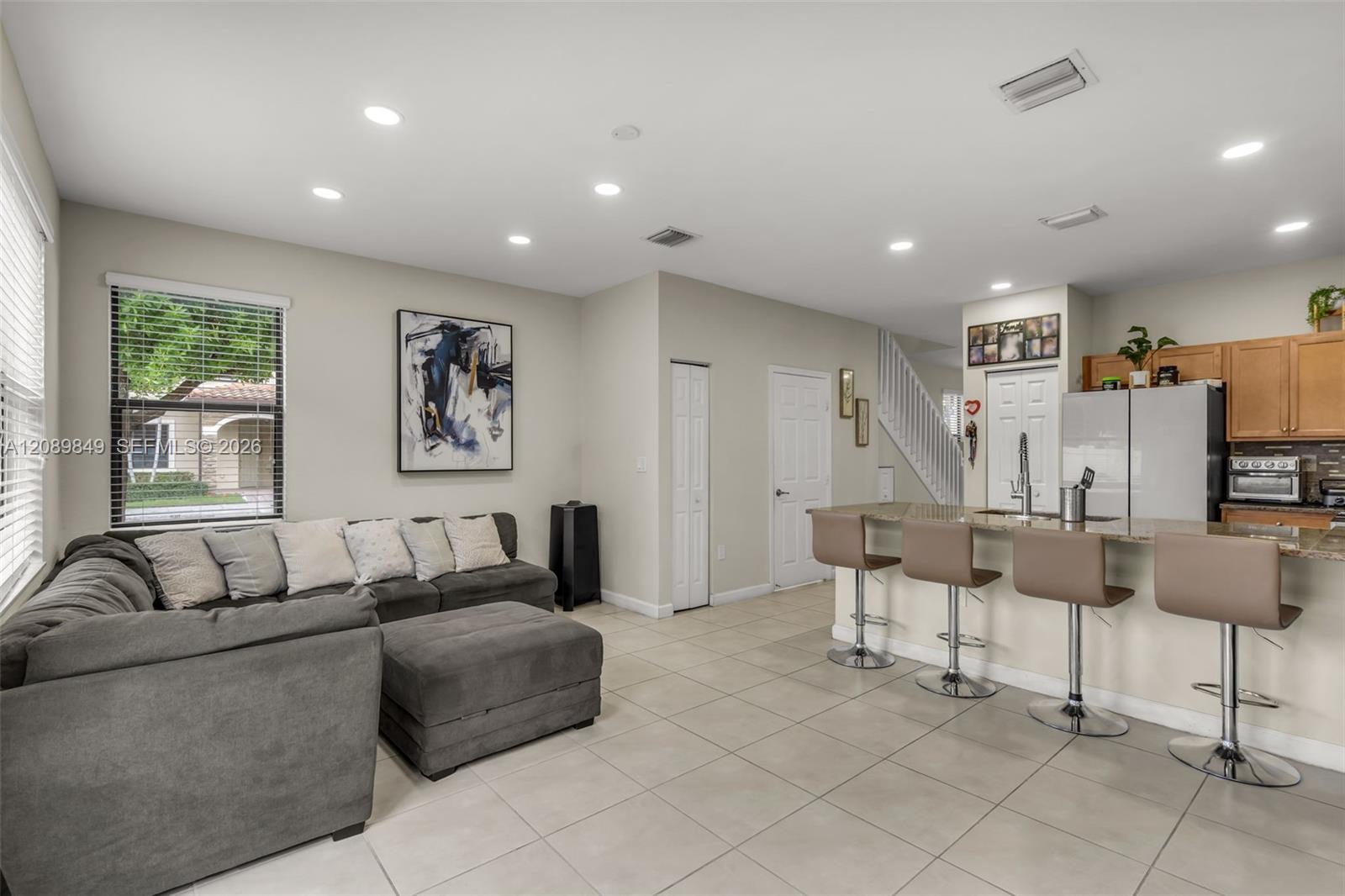 3305 W 93rd Place