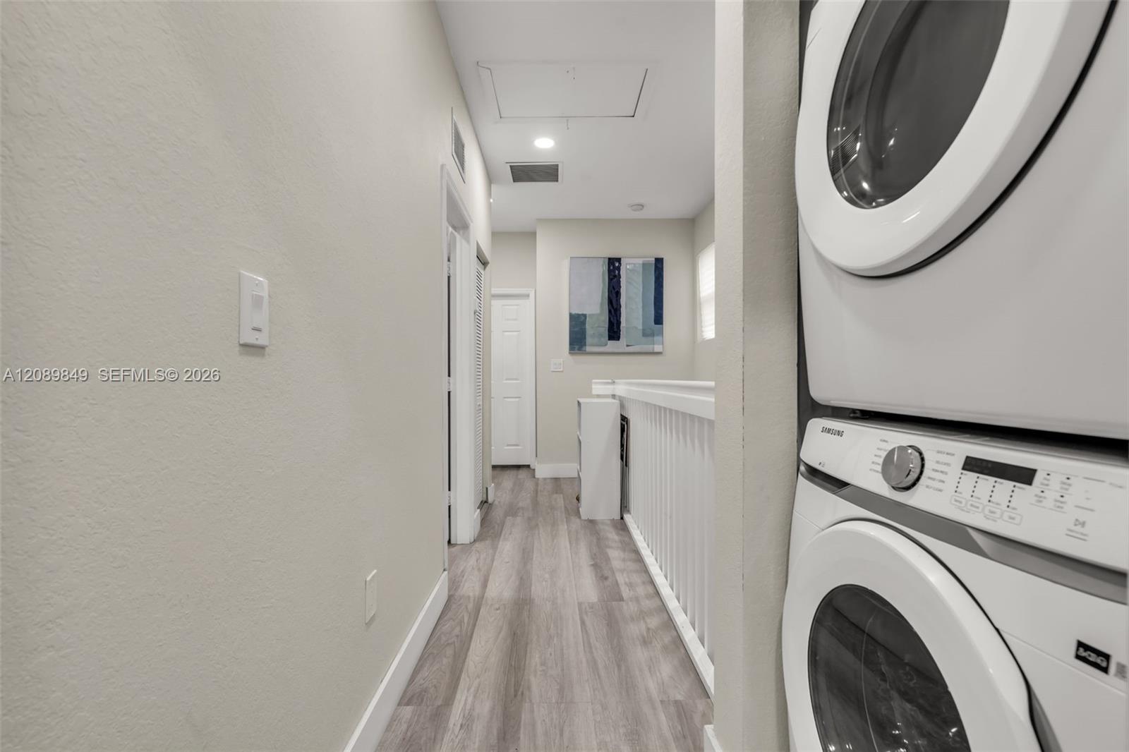 3305 W 93rd Place