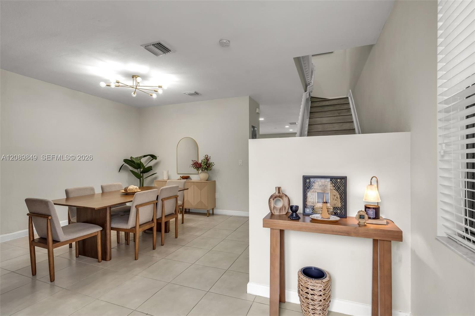3305 W 93rd Place