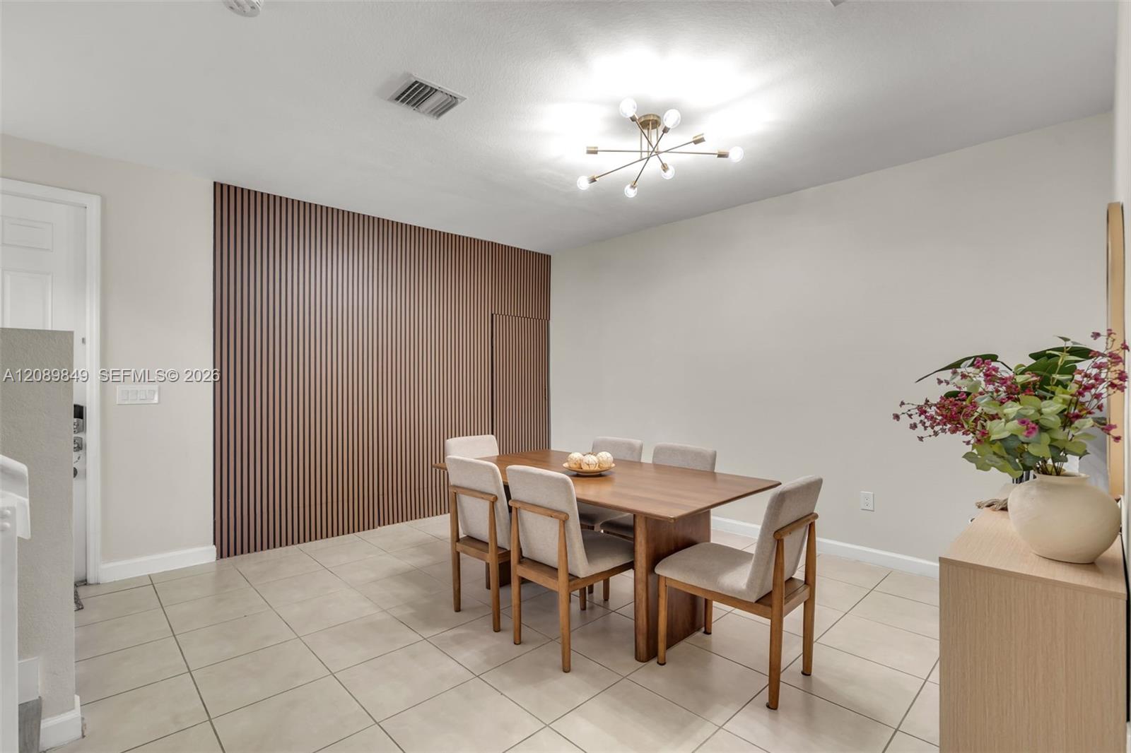 3305 W 93rd Place