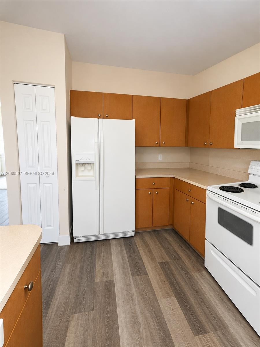 359 NE 27th Terrace