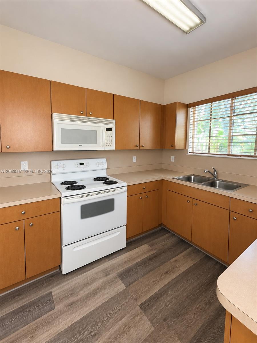 359 NE 27th Terrace