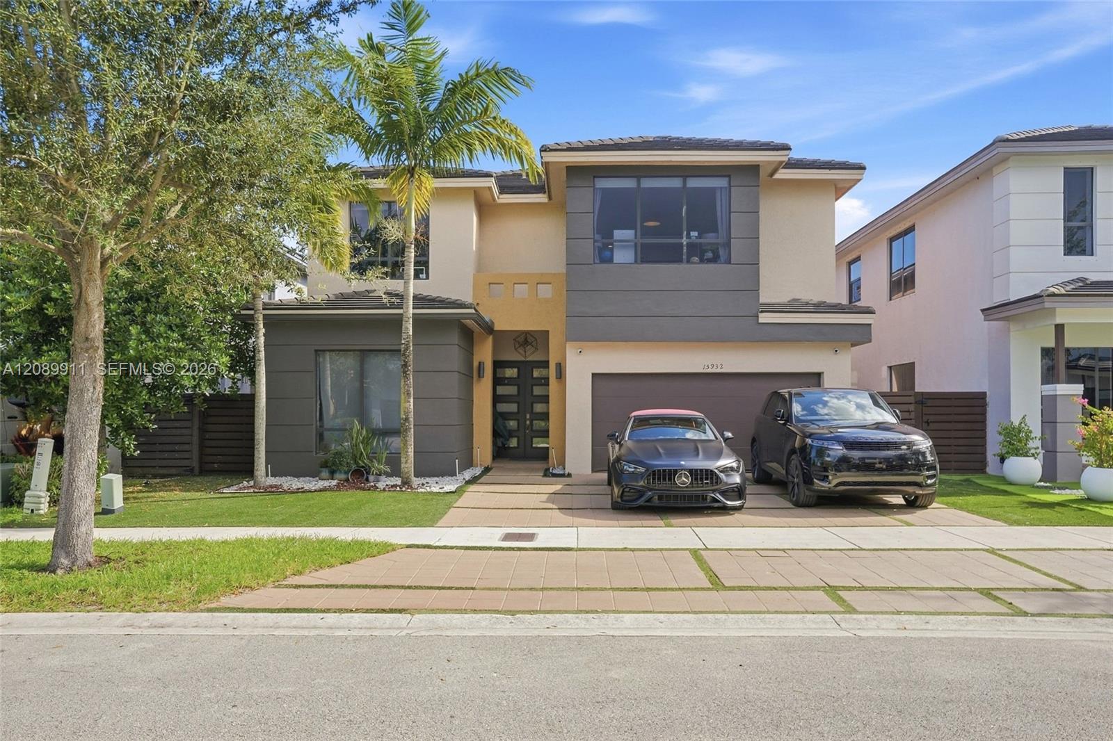 15932 SW 136th Way