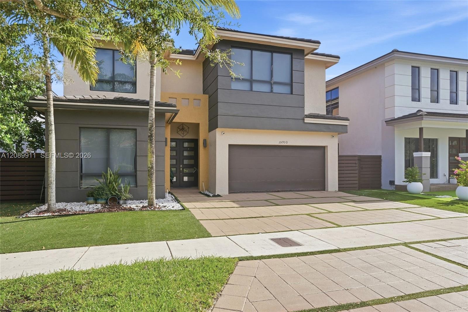 15932 SW 136th Way