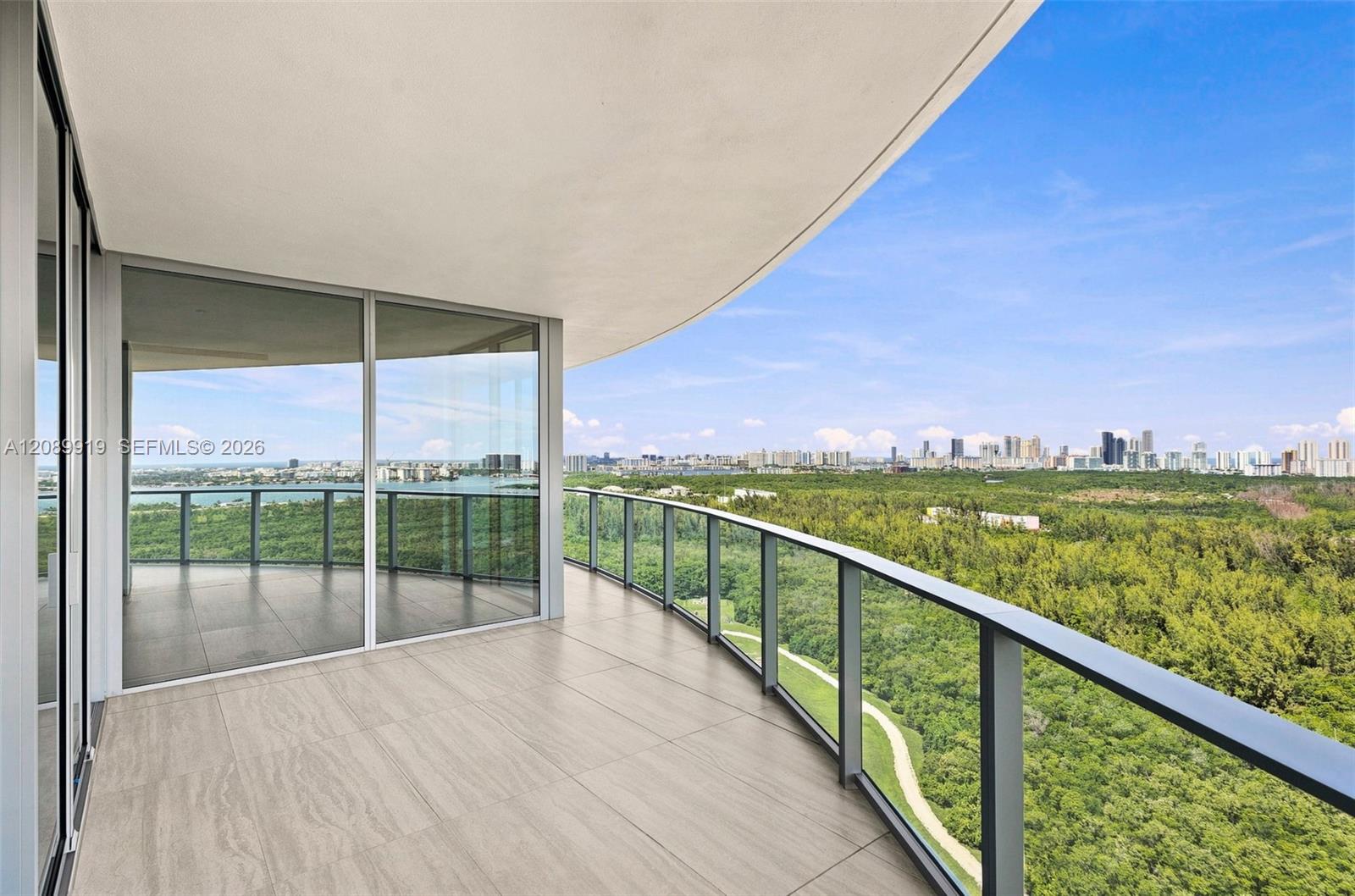 2411 Laguna Circle