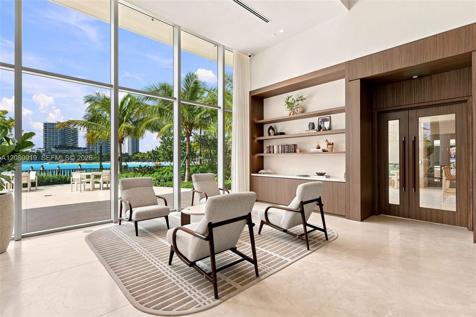 2411 Laguna Circle