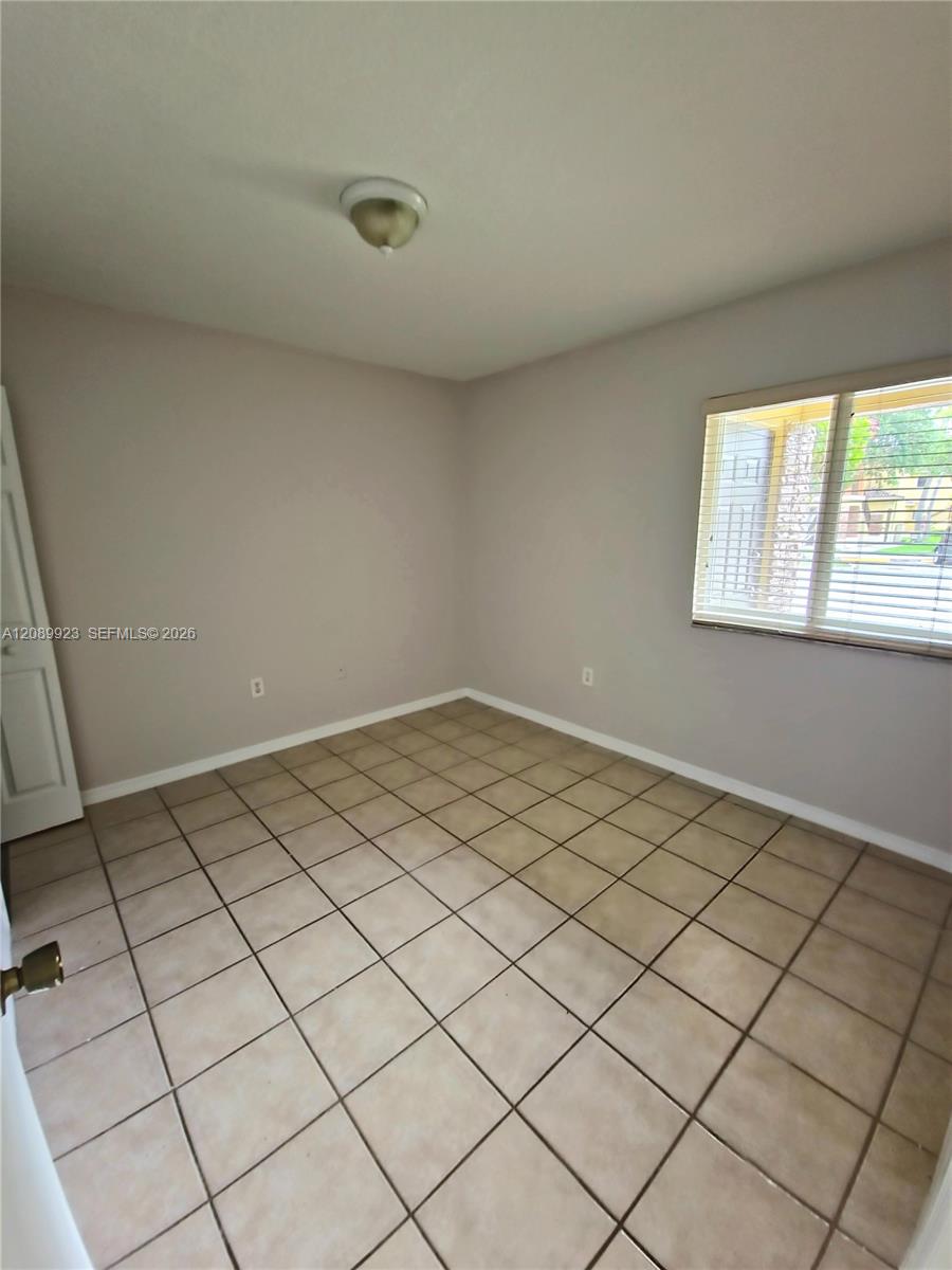 3398 NE 9th Drive