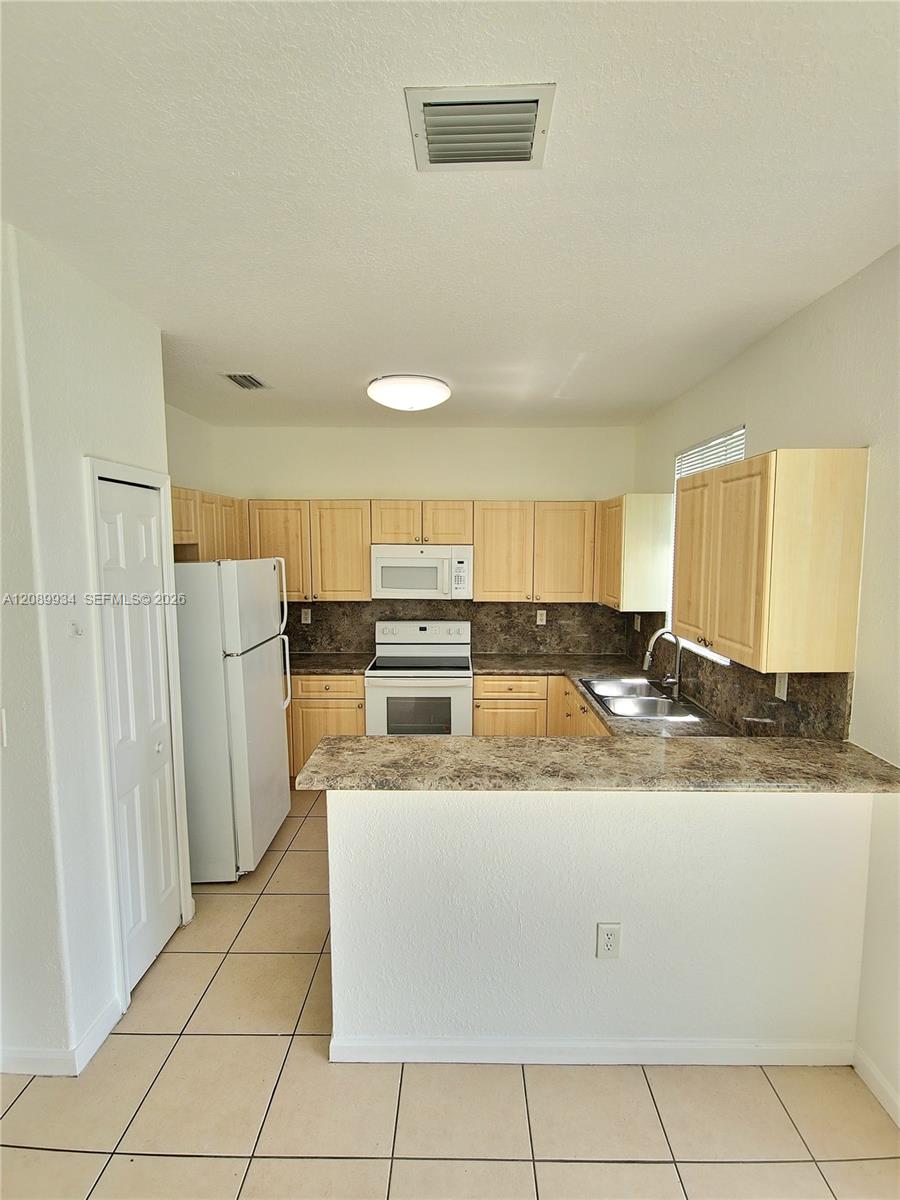 2818 SE 16th Avenue