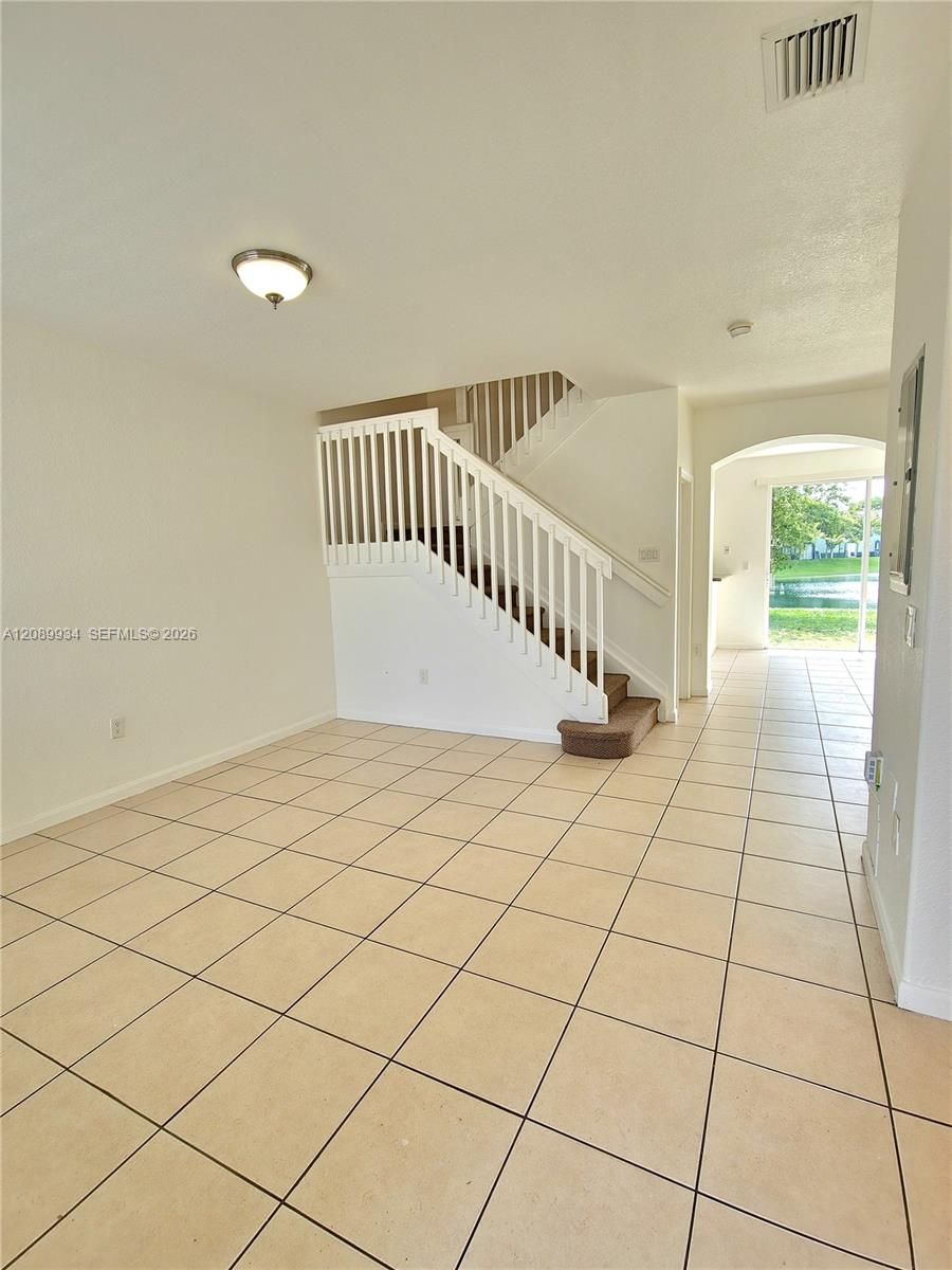 2818 SE 16th Avenue