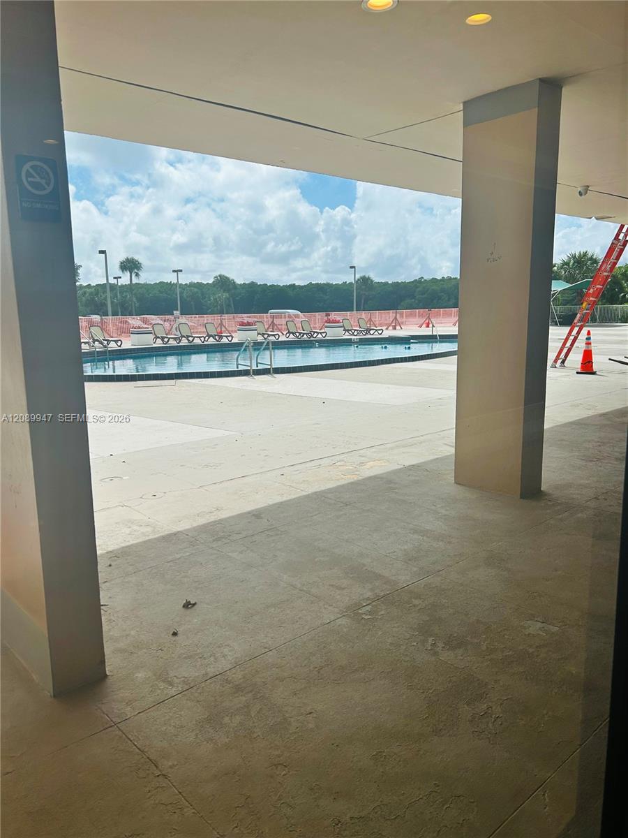 400 Kings Point Drive