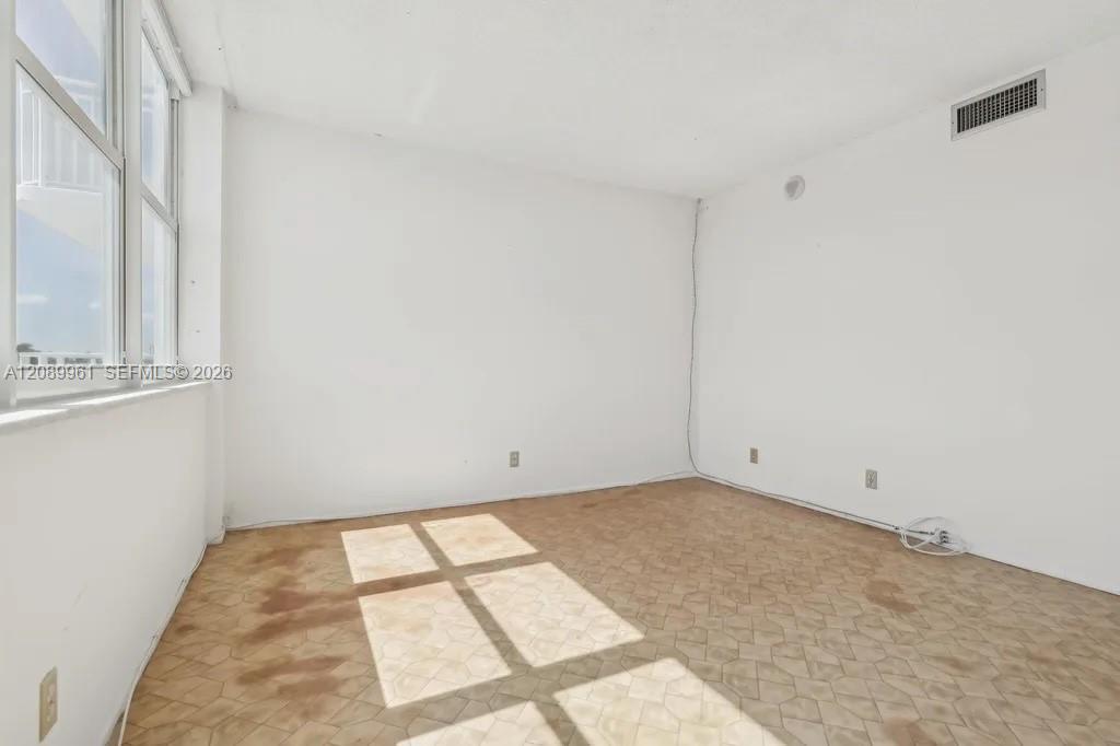 2150 Sans Souci Boulevard