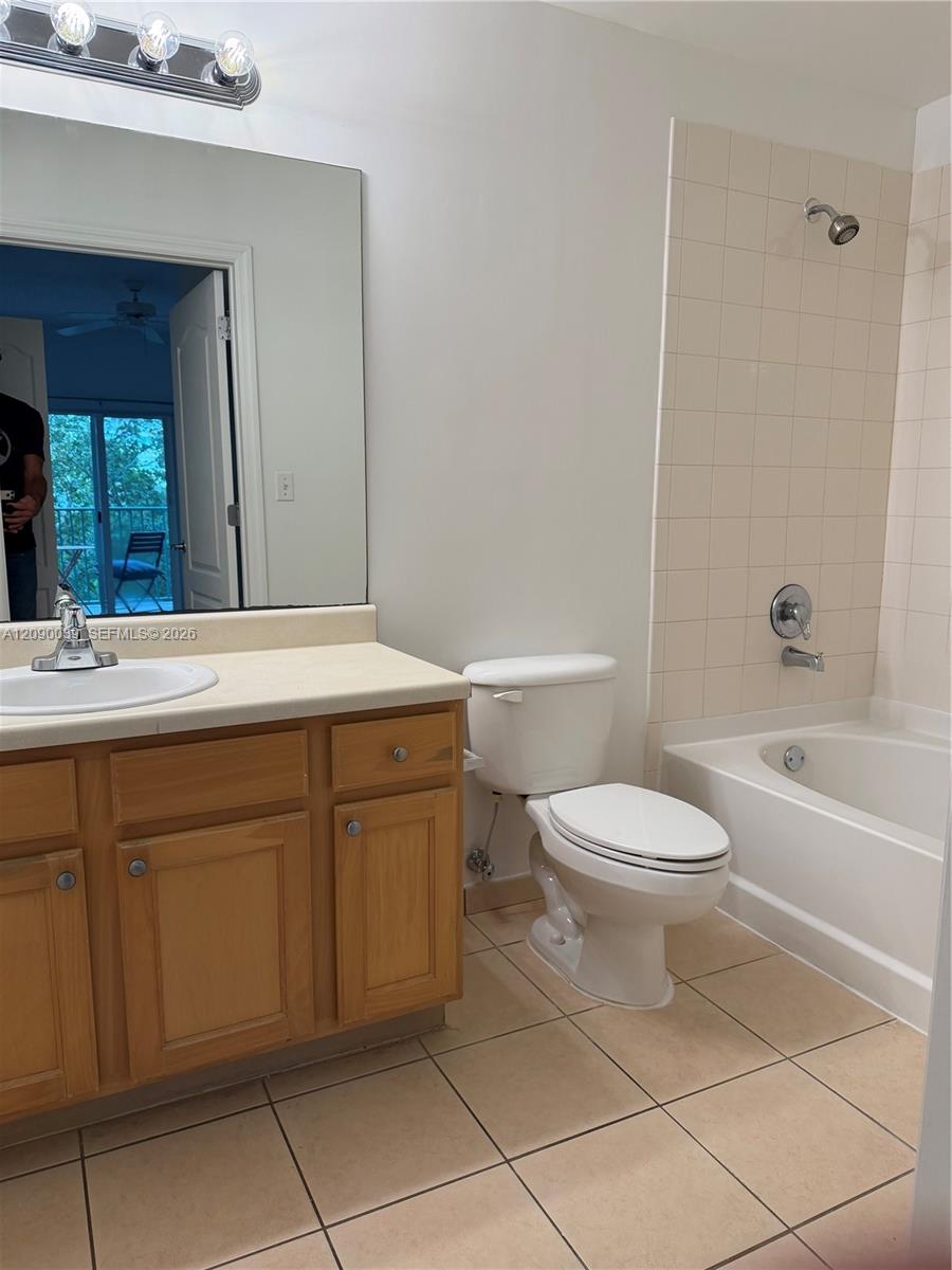 6001 SW 70th Street