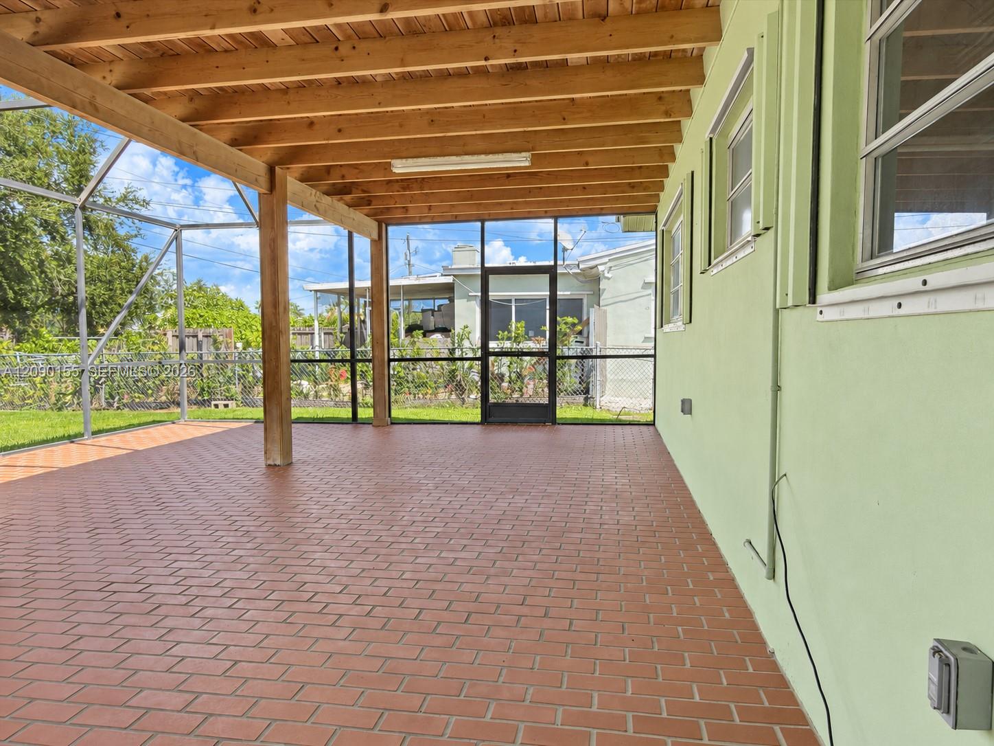 949 NW 9th Street