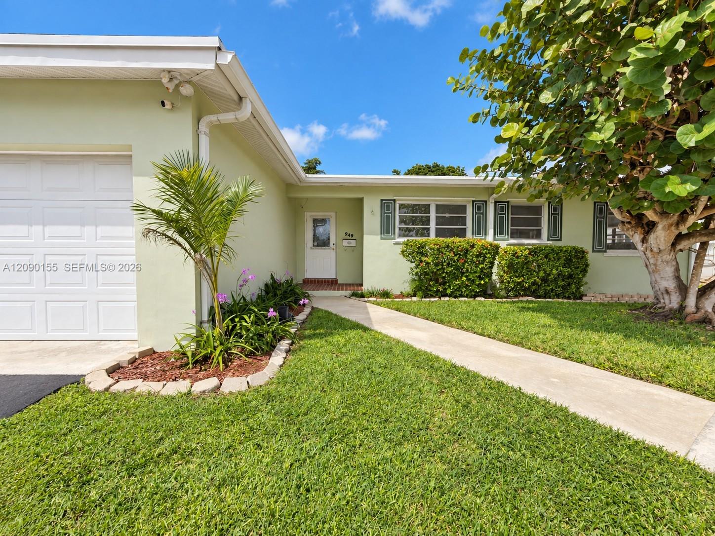 949 NW 9th Street