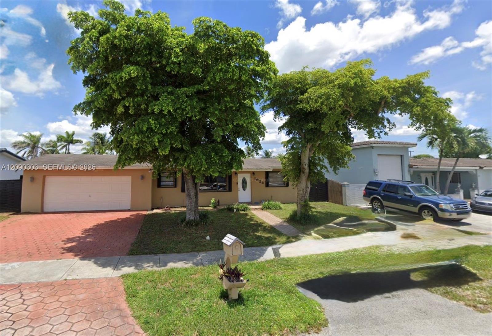 7925 NW 170th Terrace