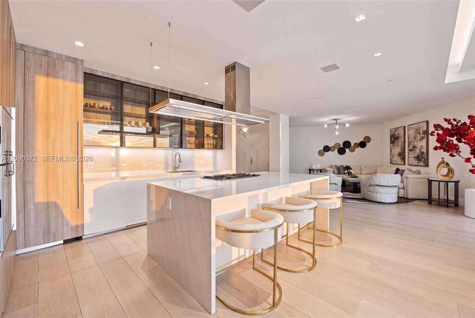 725 S Ocean Boulevard