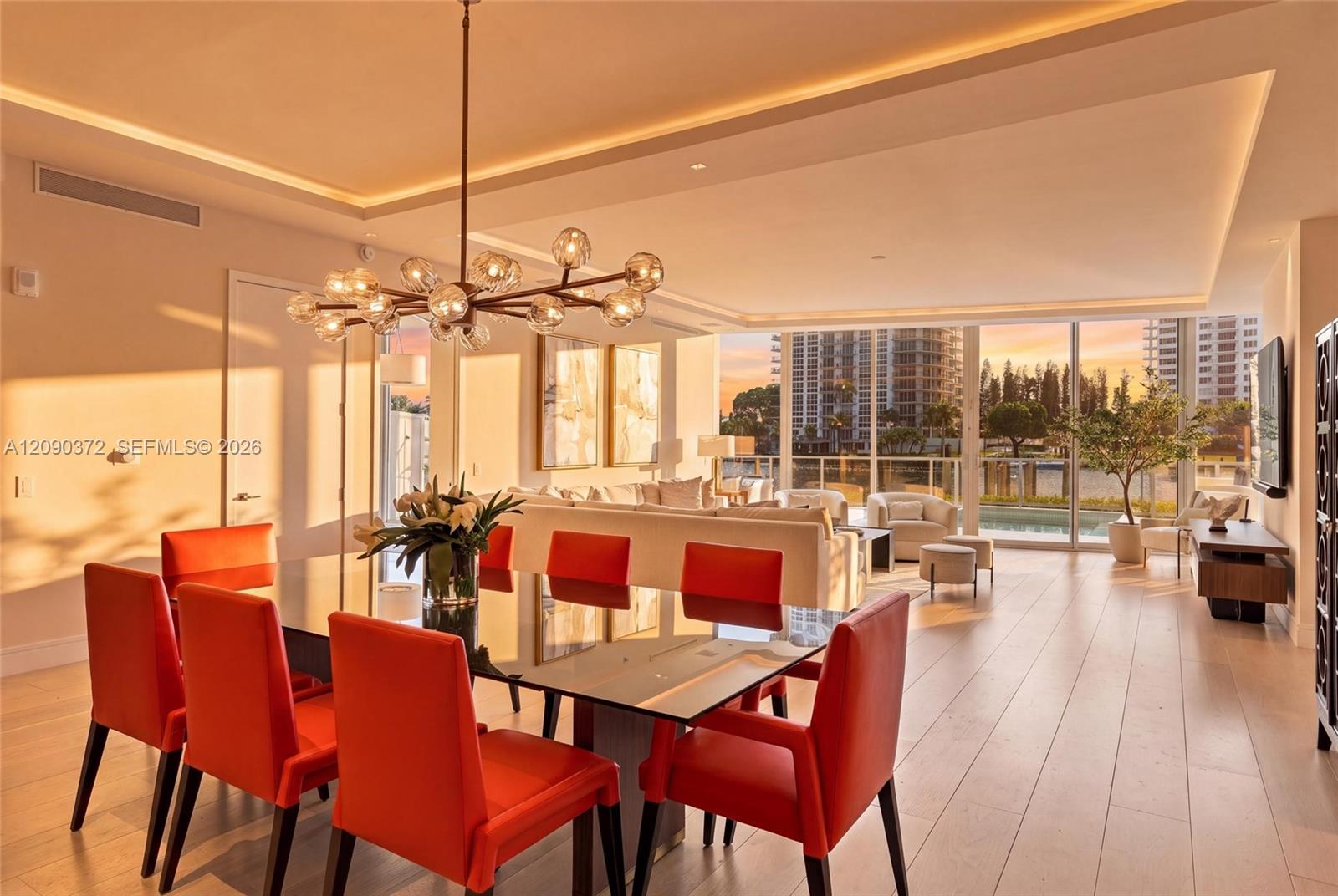 725 S Ocean Boulevard