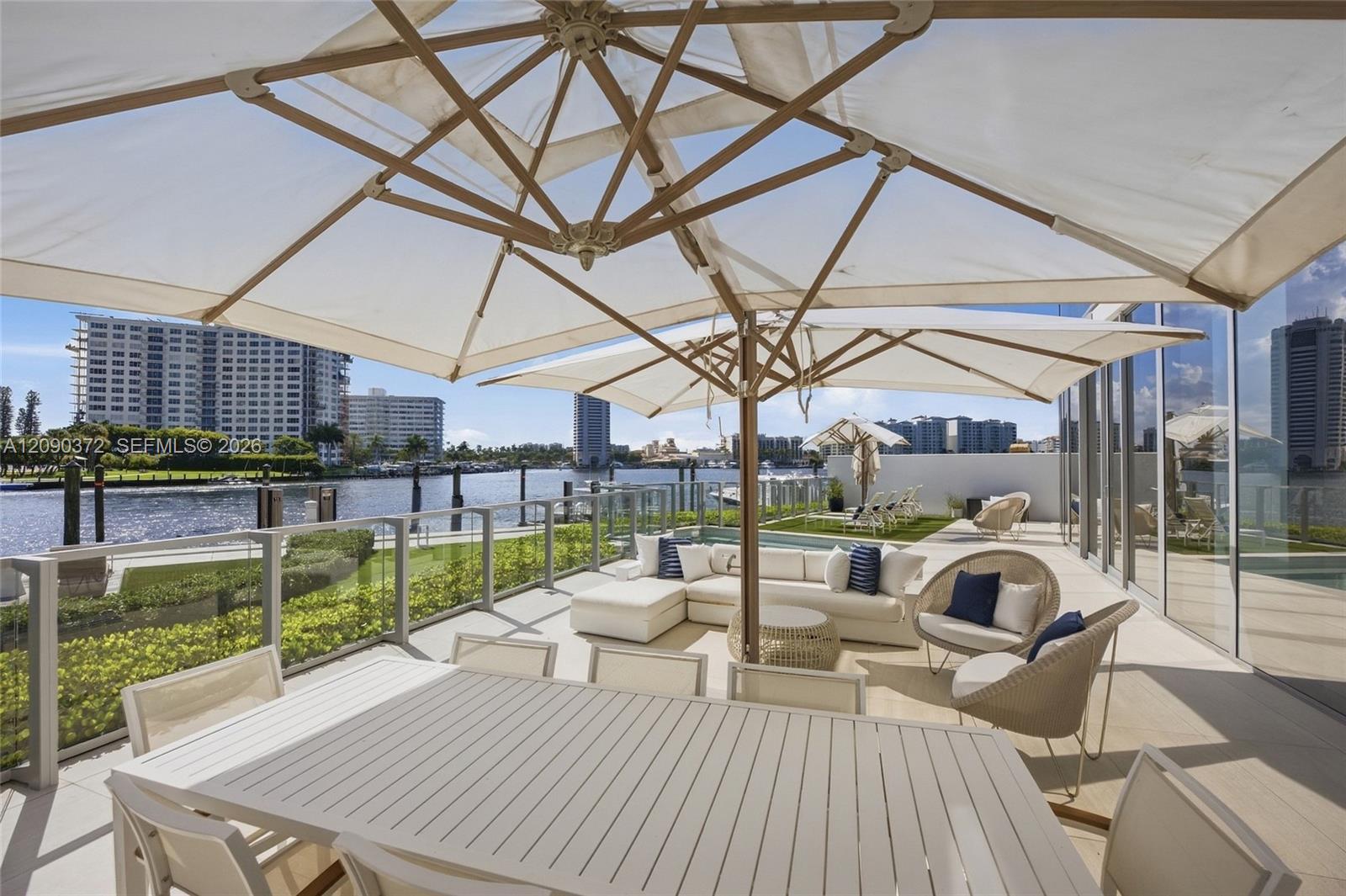 725 S Ocean Boulevard