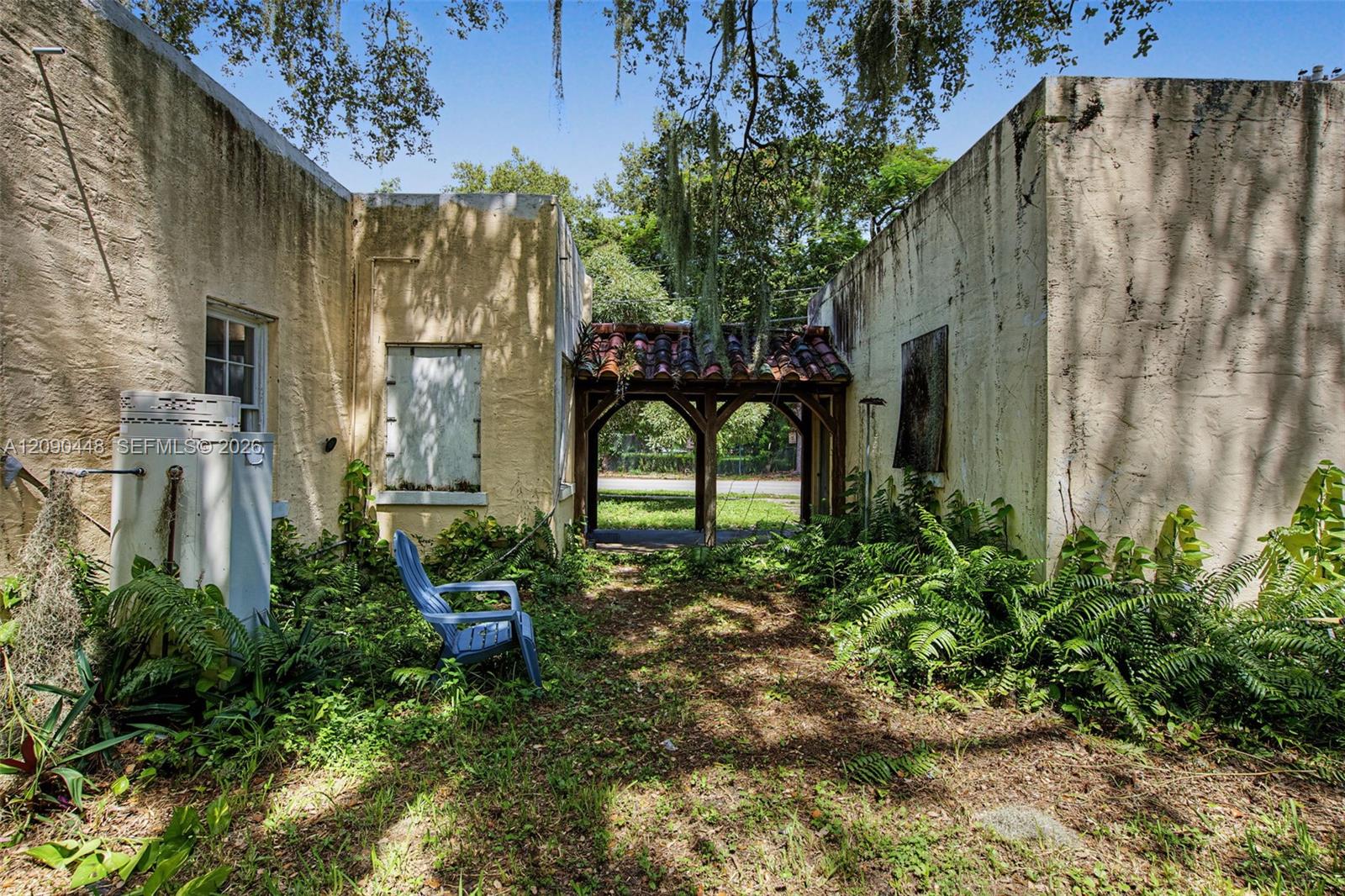 931 NW 14th Court
