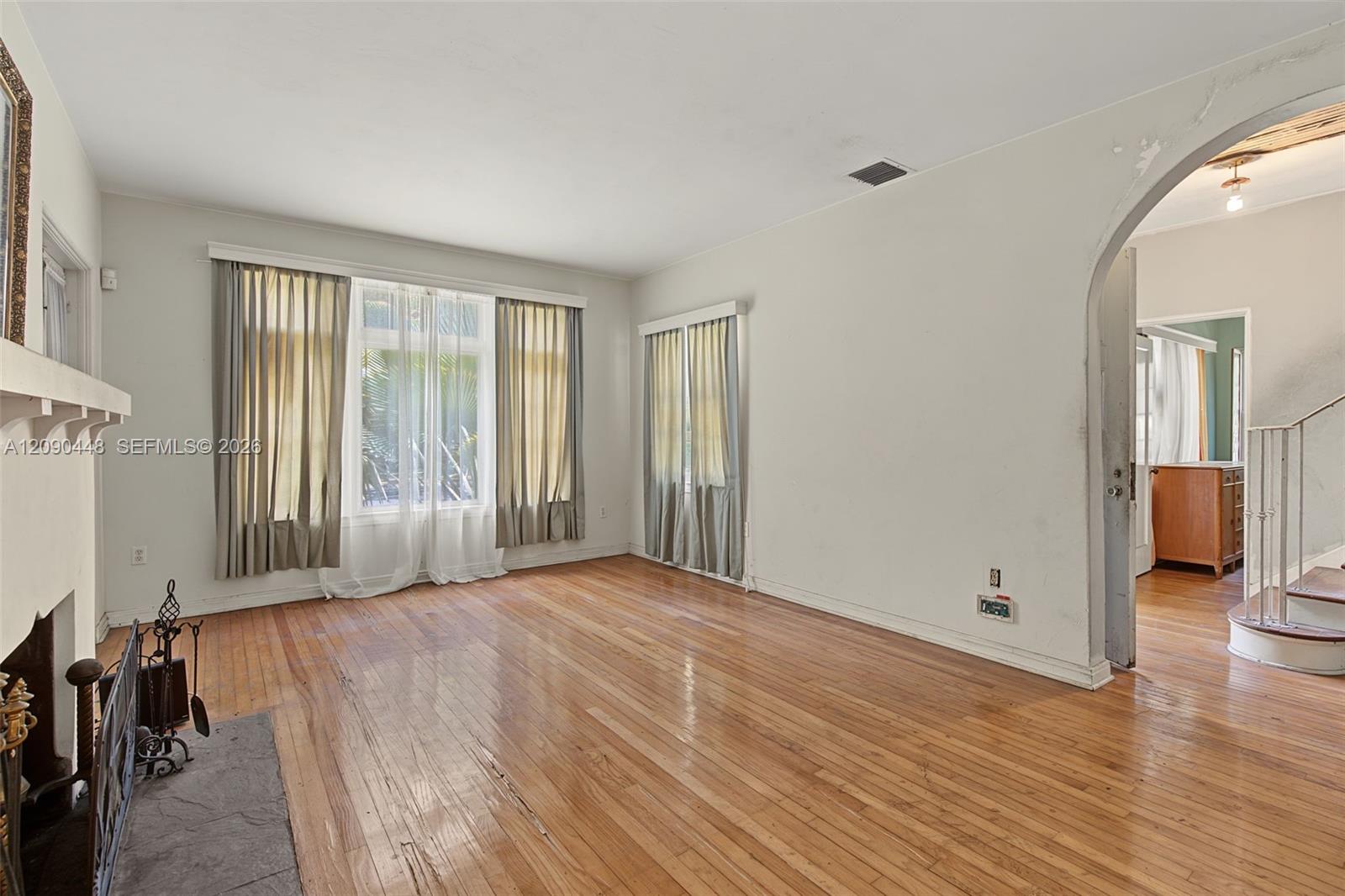 931 NW 14th Court