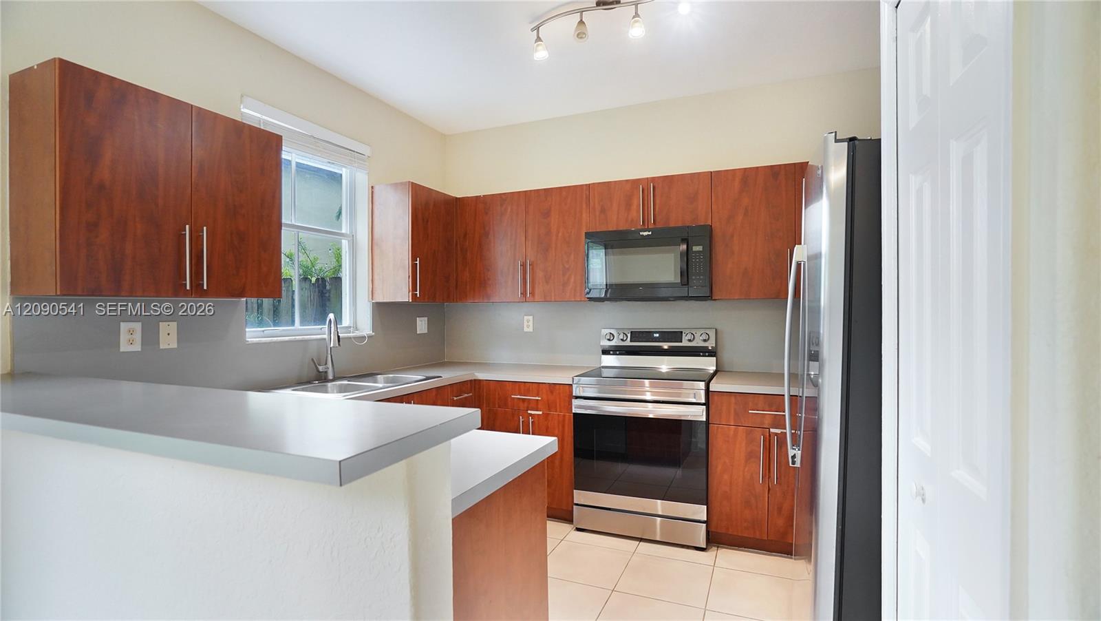 1485 SE 25th Terrace