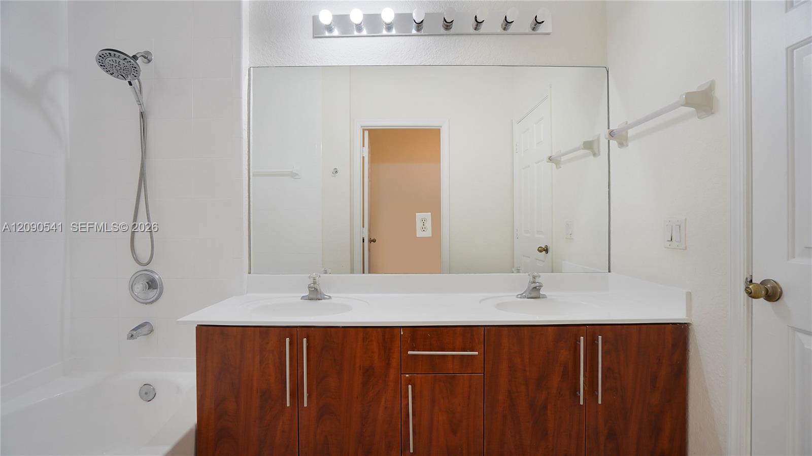 1485 SE 25th Terrace