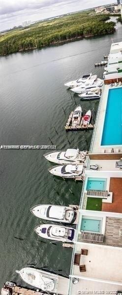 400 Sunny Isles Boulevard