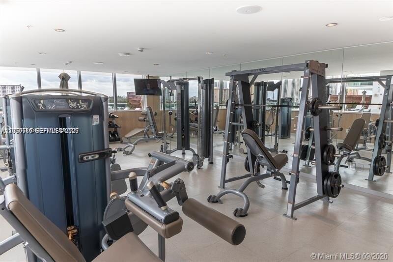 400 Sunny Isles Boulevard