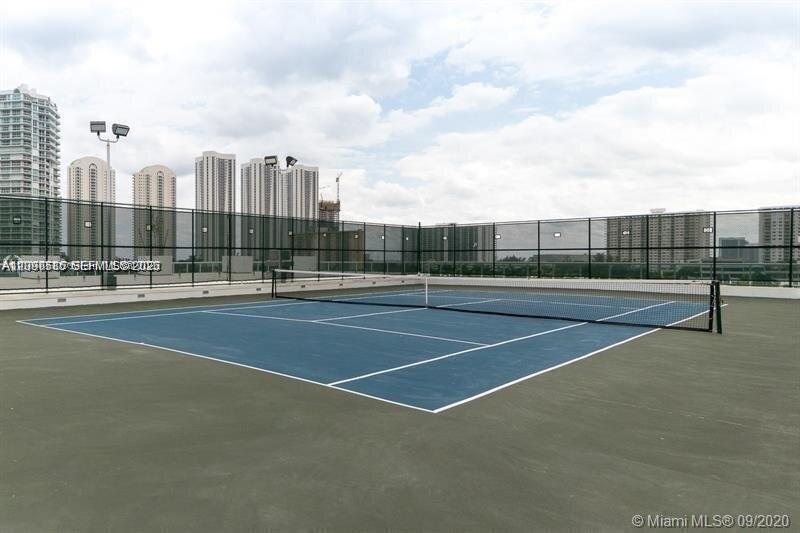 400 Sunny Isles Boulevard