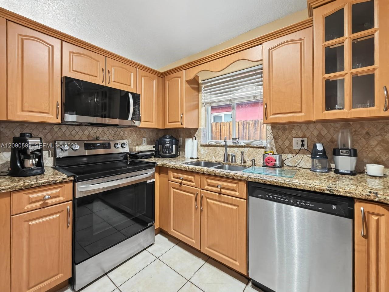 12711 NW 99th Place