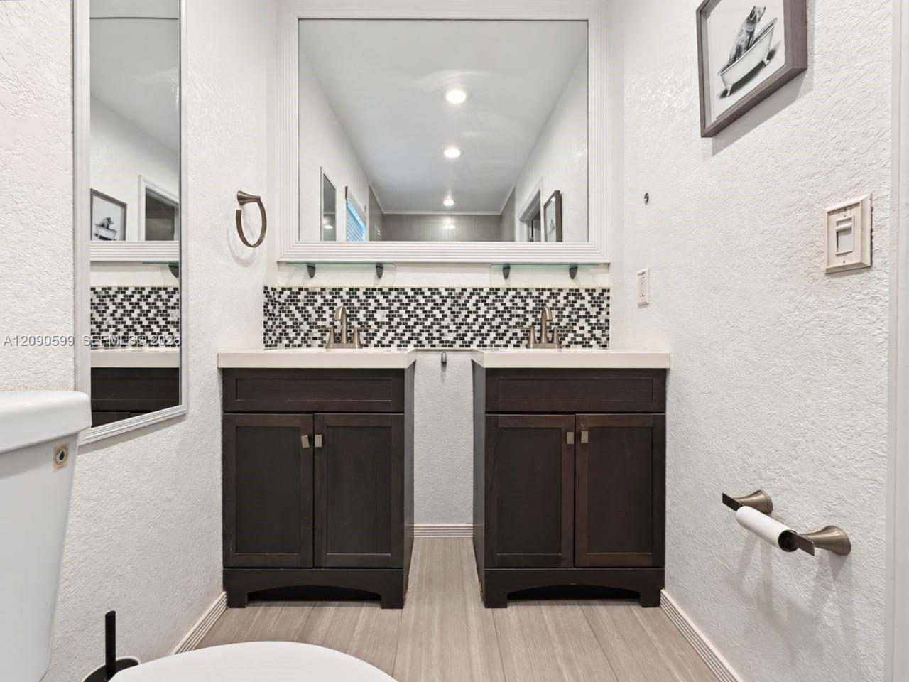 12711 NW 99th Place